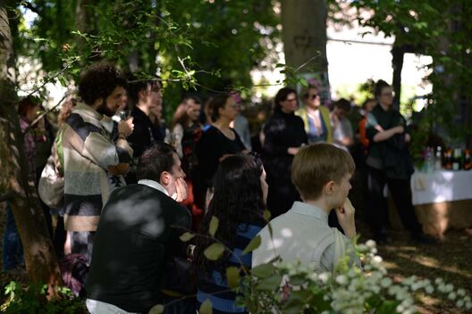 Vegetal Companions, Opening of Event Series, Rahel Kesselring, Robert Stock, Maja Avnat, Johanna Hehemeyer-Cürten, Emma Sicher, Späth-Arboretum, ＿matter Festival 2025. Photo: Johanna Hehemeyer-Cürten
